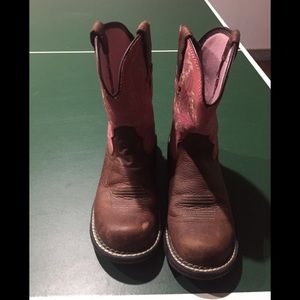 Ariat women’s cowboy boots. Never been worn